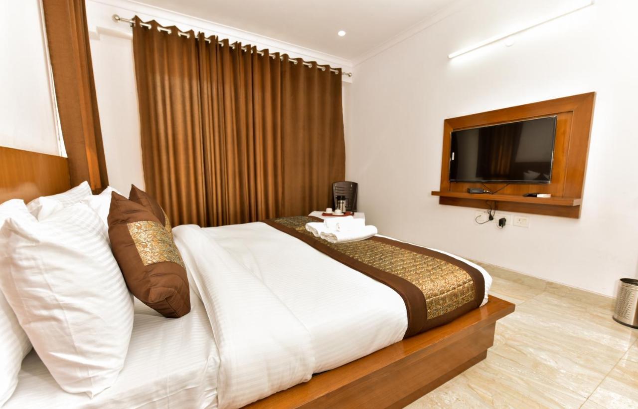 Hotel Luxury Collection Γκουργκάον Εξωτερικό φωτογραφία