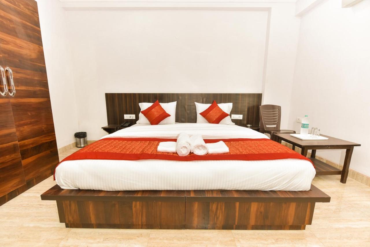 Hotel Luxury Collection Γκουργκάον Εξωτερικό φωτογραφία